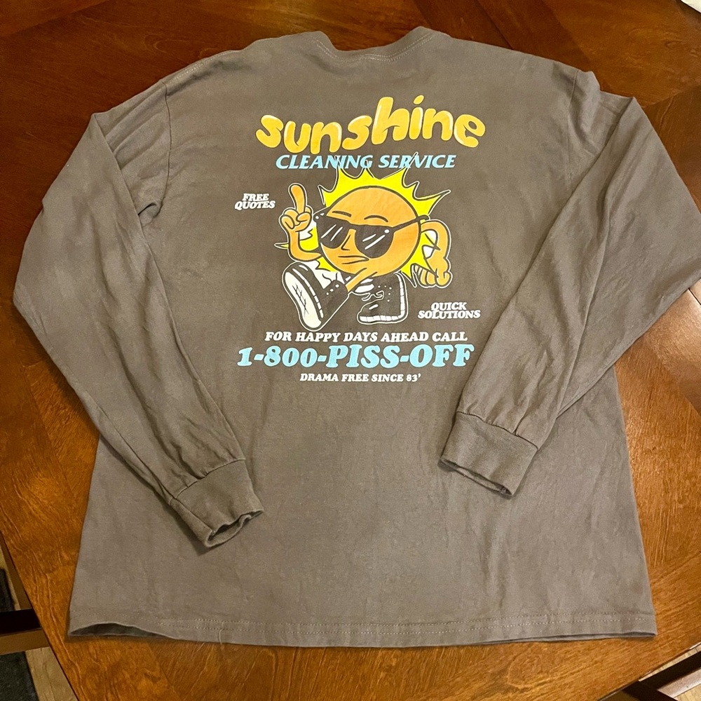 Zumiez Grey long sleeve T-shirt size large. Great condition